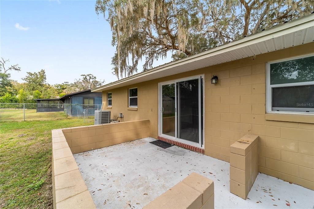 For Rent: $1,500 (3 beds, 2 baths, 1408 Square Feet)