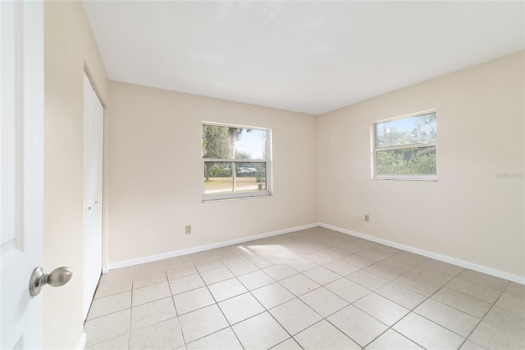 For Rent: $1,500 (3 beds, 2 baths, 1408 Square Feet)