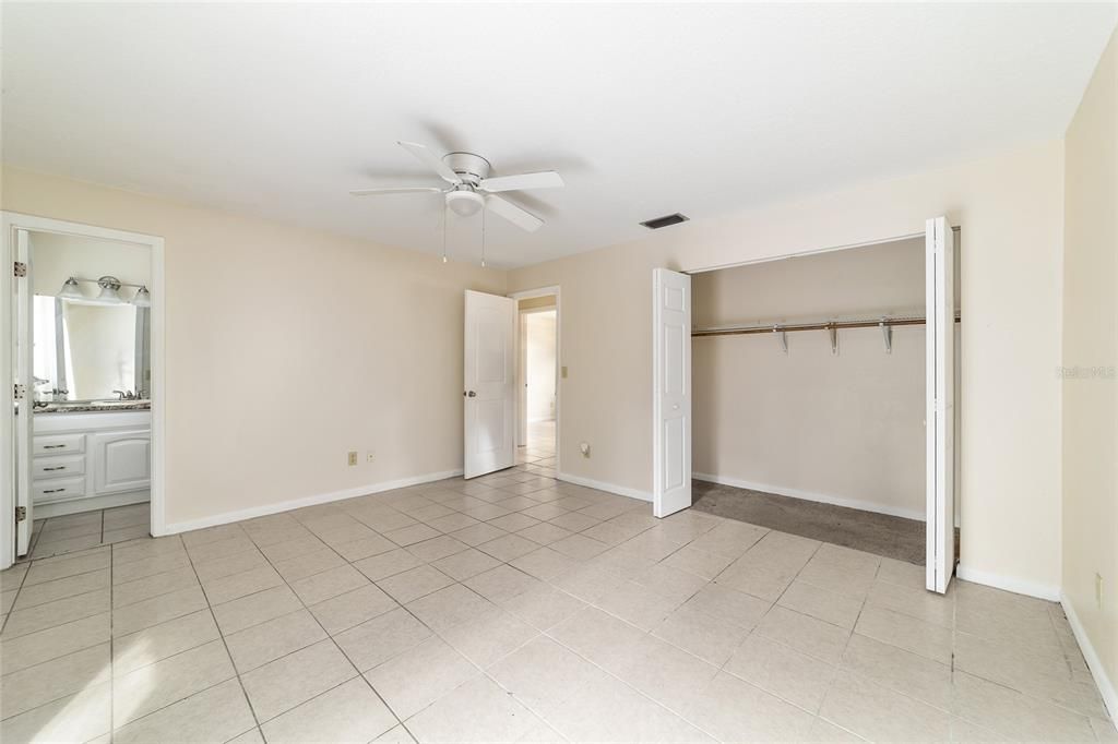 For Rent: $1,500 (3 beds, 2 baths, 1408 Square Feet)