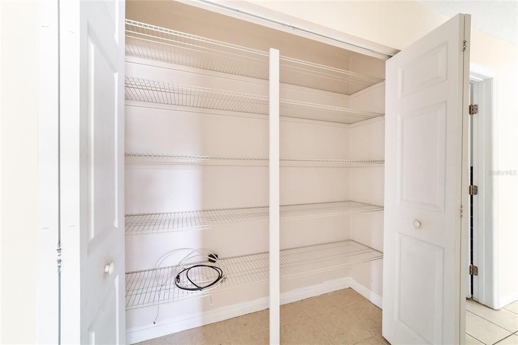 For Rent: $1,500 (3 beds, 2 baths, 1408 Square Feet)