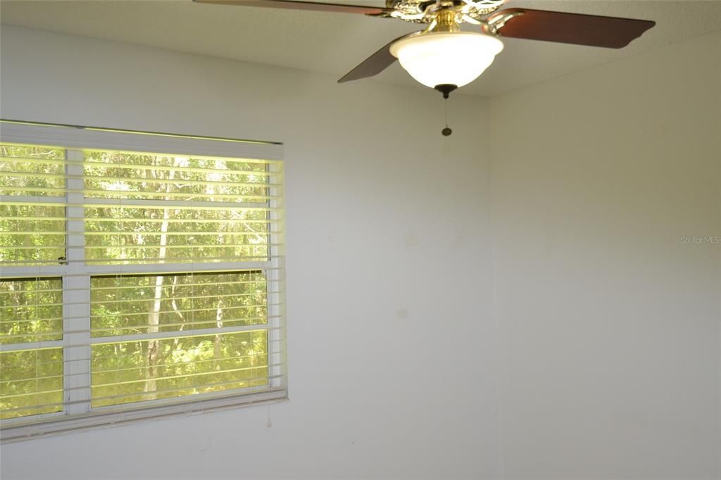 For Rent: $2,300 (3 beds, 2 baths, 1298 Square Feet)