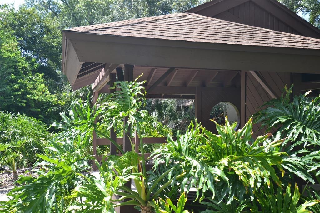 For Rent: $2,300 (3 beds, 2 baths, 1298 Square Feet)