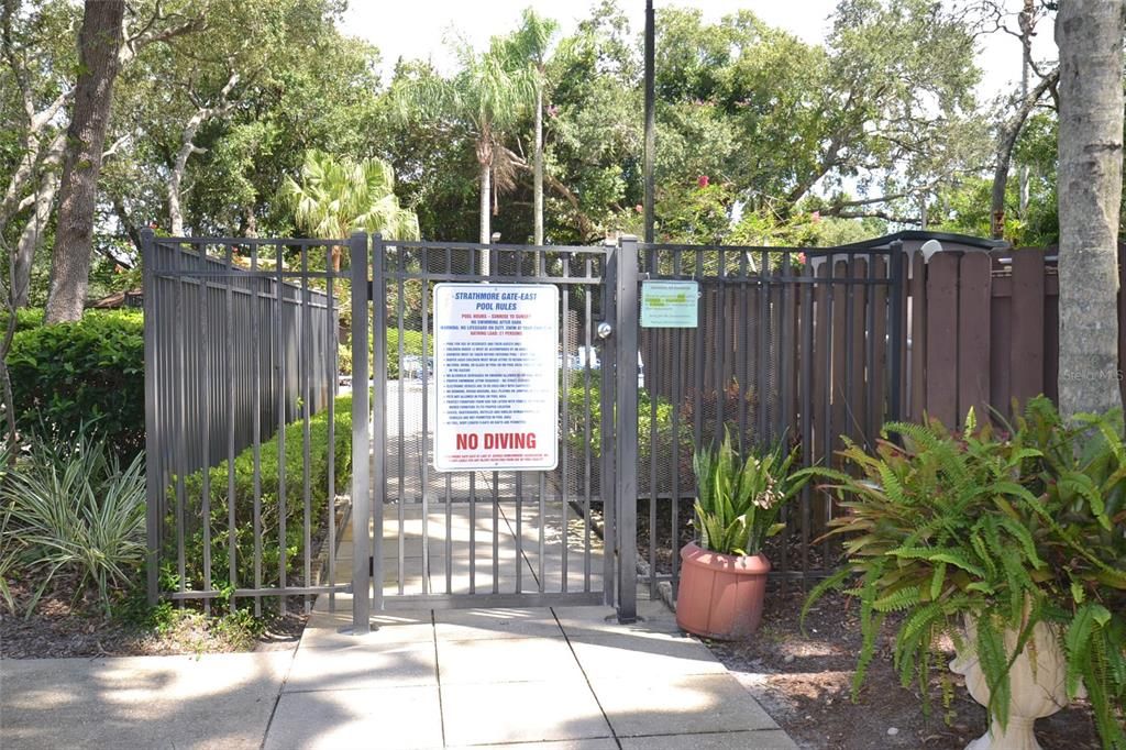 For Rent: $2,300 (3 beds, 2 baths, 1298 Square Feet)