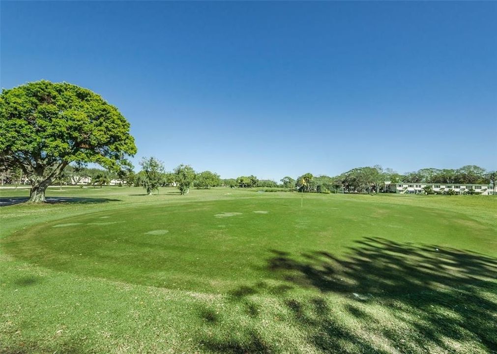 Active With Contract: $165,000 (2 beds, 2 baths, 1070 Square Feet)