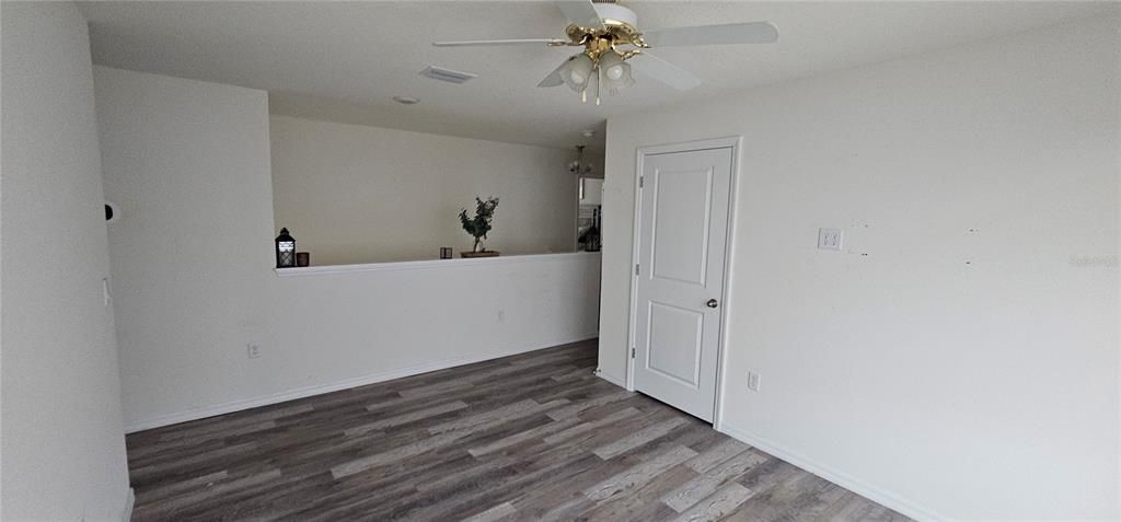 For Sale: $440,000 (5 beds, 3 baths, 2674 Square Feet)