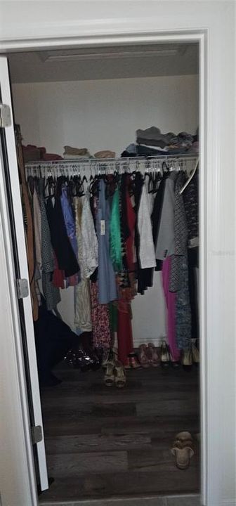 For Sale: $440,000 (5 beds, 3 baths, 2674 Square Feet)