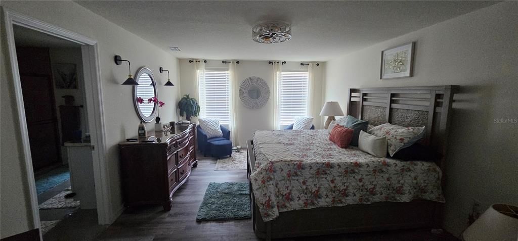 For Sale: $440,000 (5 beds, 3 baths, 2674 Square Feet)