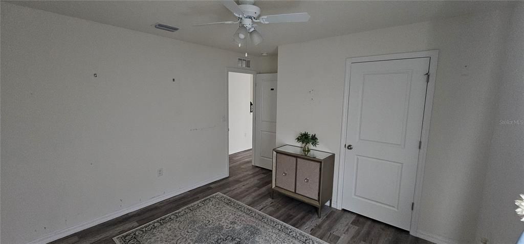 For Sale: $440,000 (5 beds, 3 baths, 2674 Square Feet)