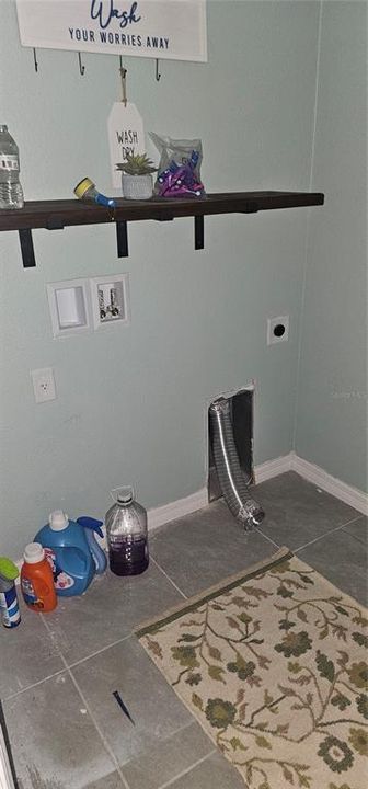 For Sale: $440,000 (5 beds, 3 baths, 2674 Square Feet)