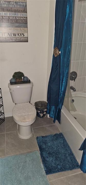 For Sale: $440,000 (5 beds, 3 baths, 2674 Square Feet)