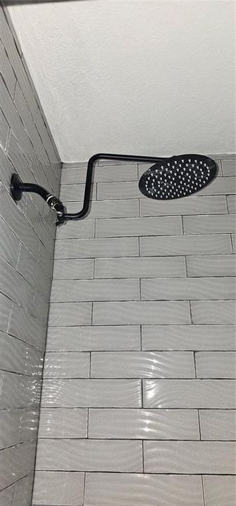 For Sale: $440,000 (5 beds, 3 baths, 2674 Square Feet)