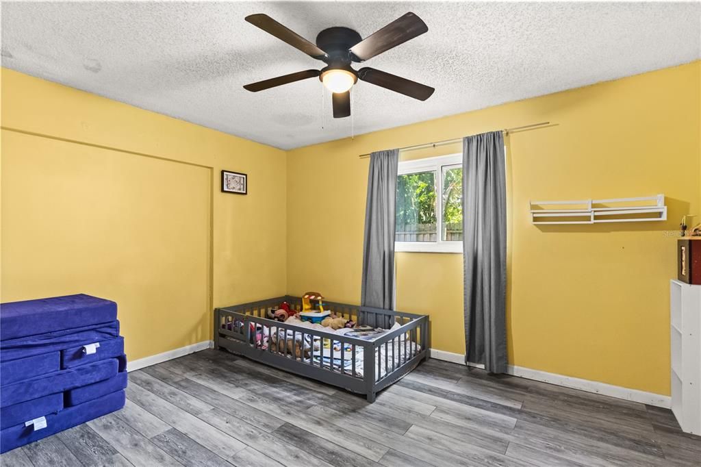 На продажу: $800,000 (5 спален, 3 ванн, 3221 Квадратных фут)