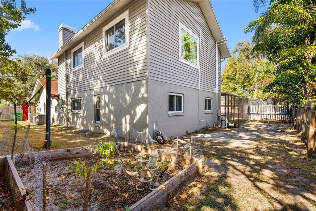 На продажу: $800,000 (5 спален, 3 ванн, 3221 Квадратных фут)