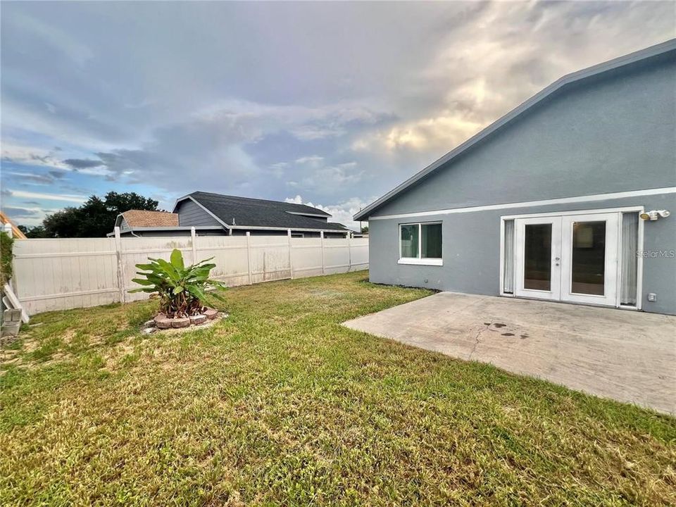 出租: $2,200 (2 贝兹, 1 浴室, 1151 平方英尺)