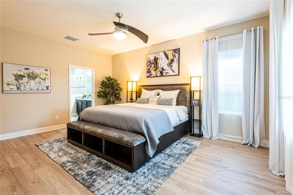 For Sale: $584,900 (5 beds, 3 baths, 2711 Square Feet)