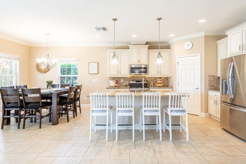 For Sale: $584,900 (5 beds, 3 baths, 2711 Square Feet)