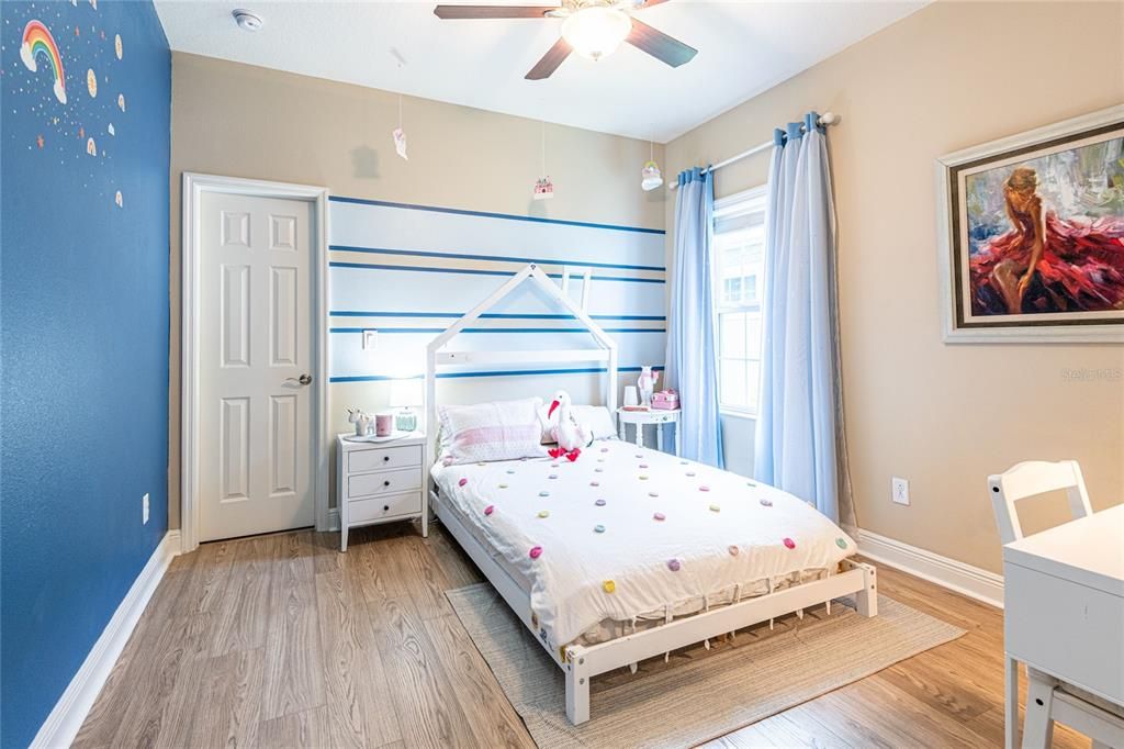 For Sale: $584,900 (5 beds, 3 baths, 2711 Square Feet)