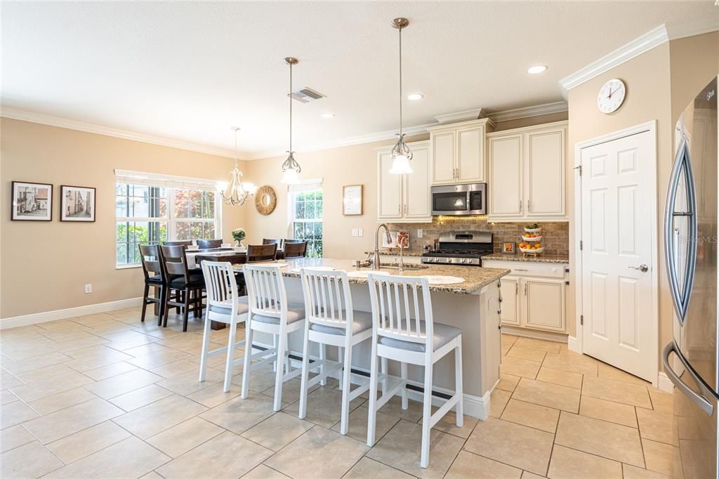 For Sale: $584,900 (5 beds, 3 baths, 2711 Square Feet)