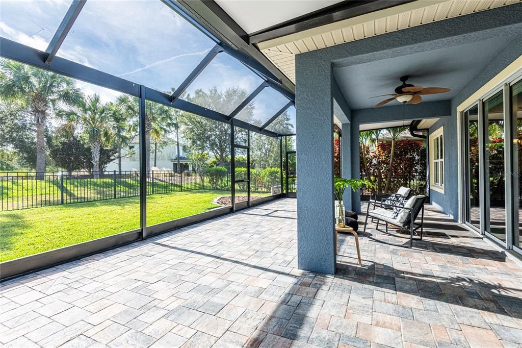 For Sale: $584,900 (5 beds, 3 baths, 2711 Square Feet)