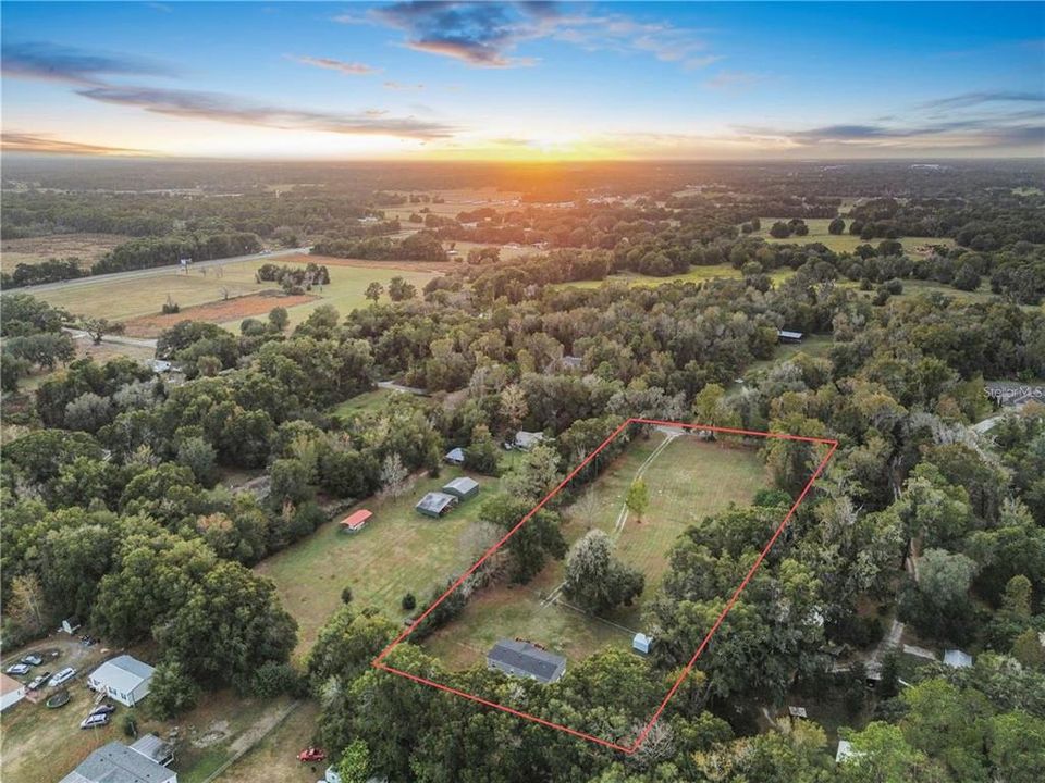 En Venta: $349,500 (3 camas, 2 baños, 1352 Pies cuadrados)