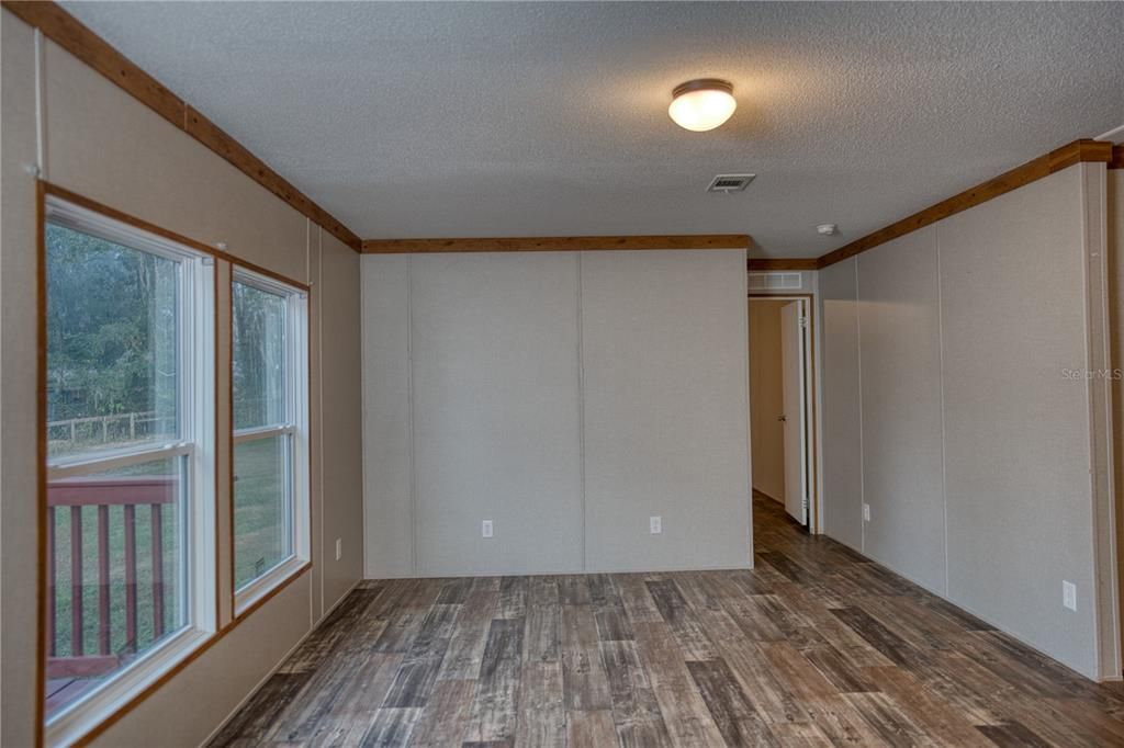 En Venta: $349,500 (3 camas, 2 baños, 1352 Pies cuadrados)