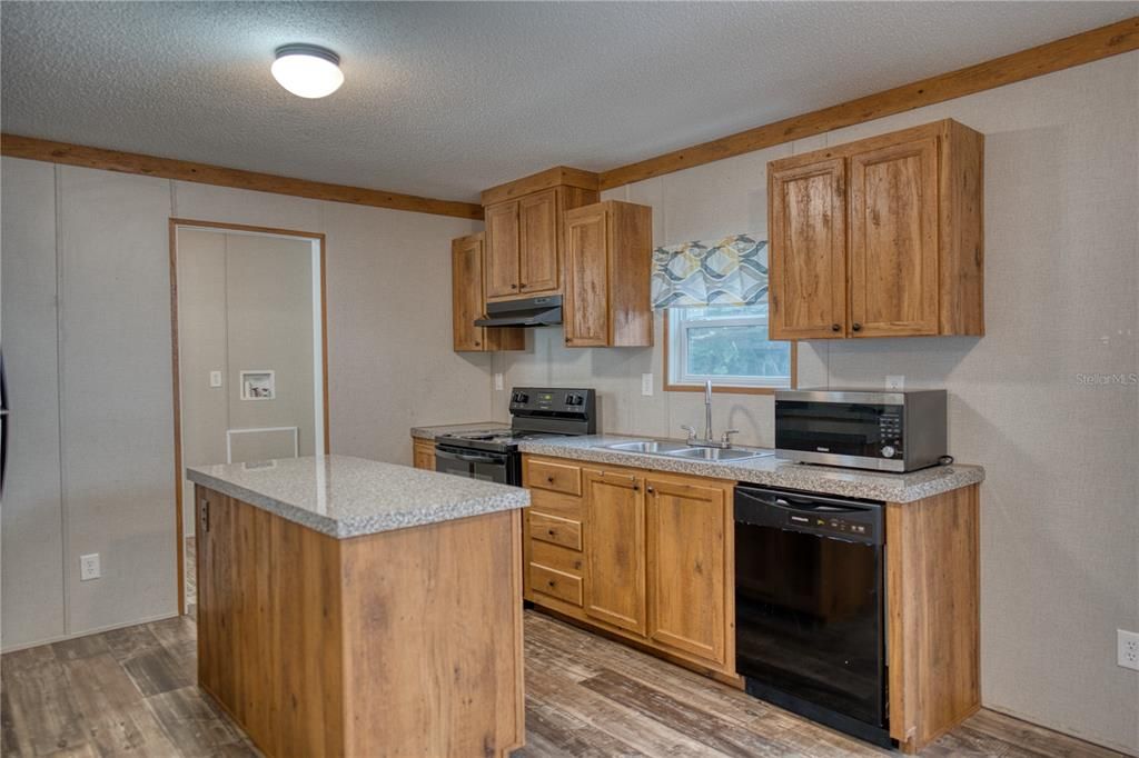 En Venta: $349,500 (3 camas, 2 baños, 1352 Pies cuadrados)