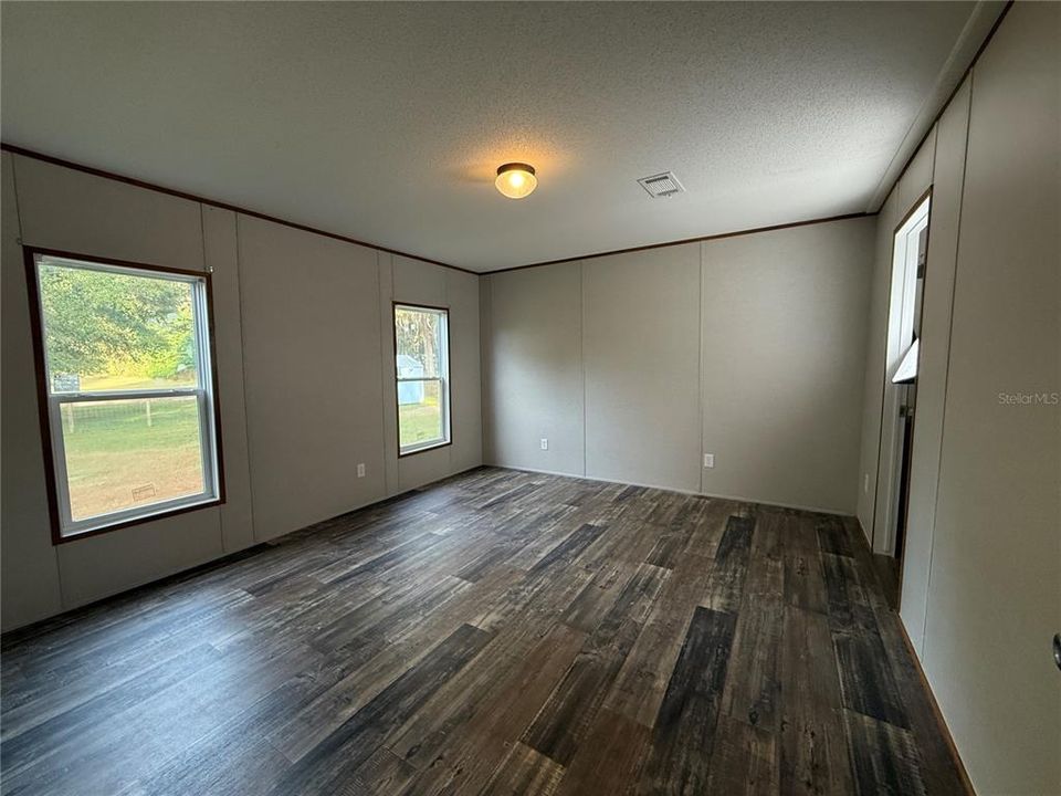 En Venta: $349,500 (3 camas, 2 baños, 1352 Pies cuadrados)