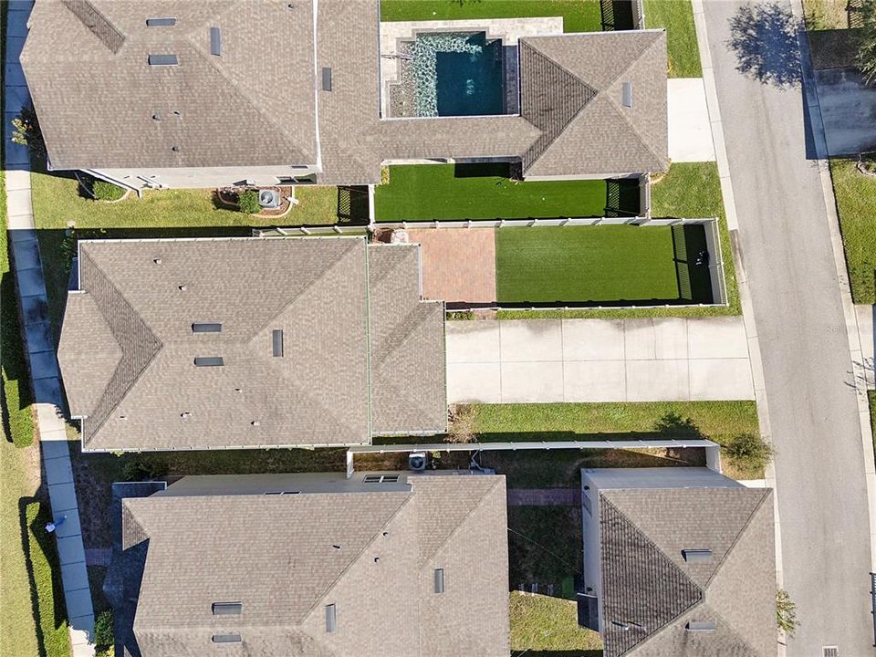 For Rent: $3,280 (3 beds, 2 baths, 2239 Square Feet)