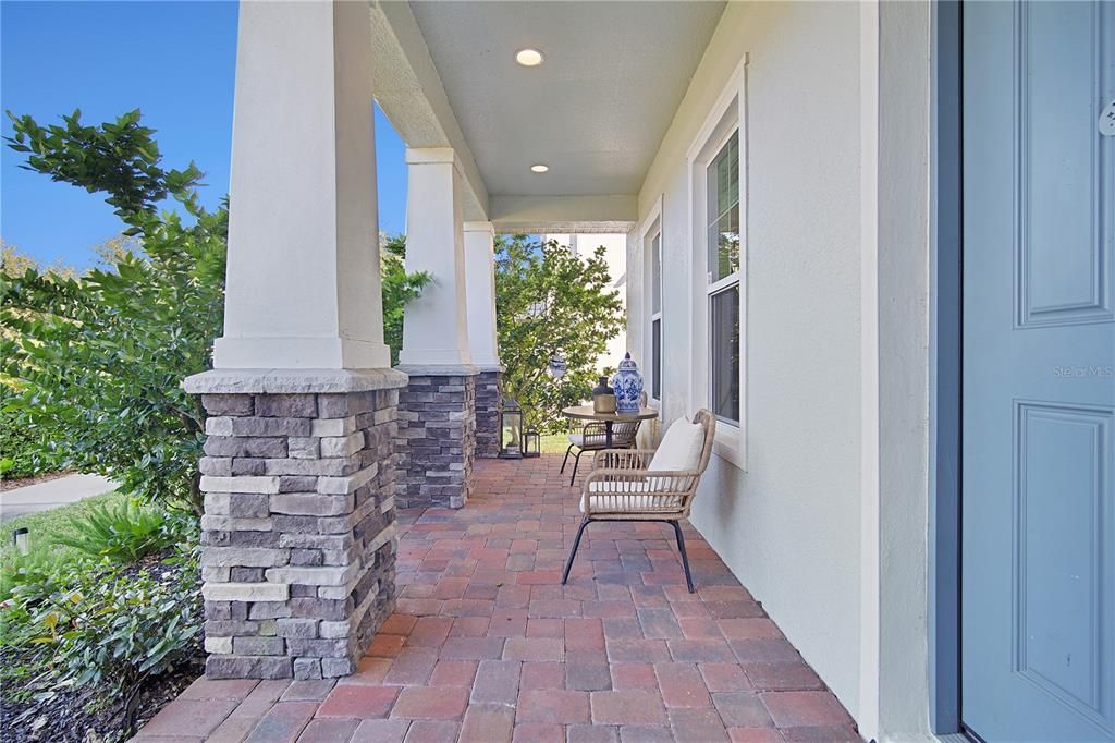 For Rent: $3,280 (3 beds, 2 baths, 2239 Square Feet)