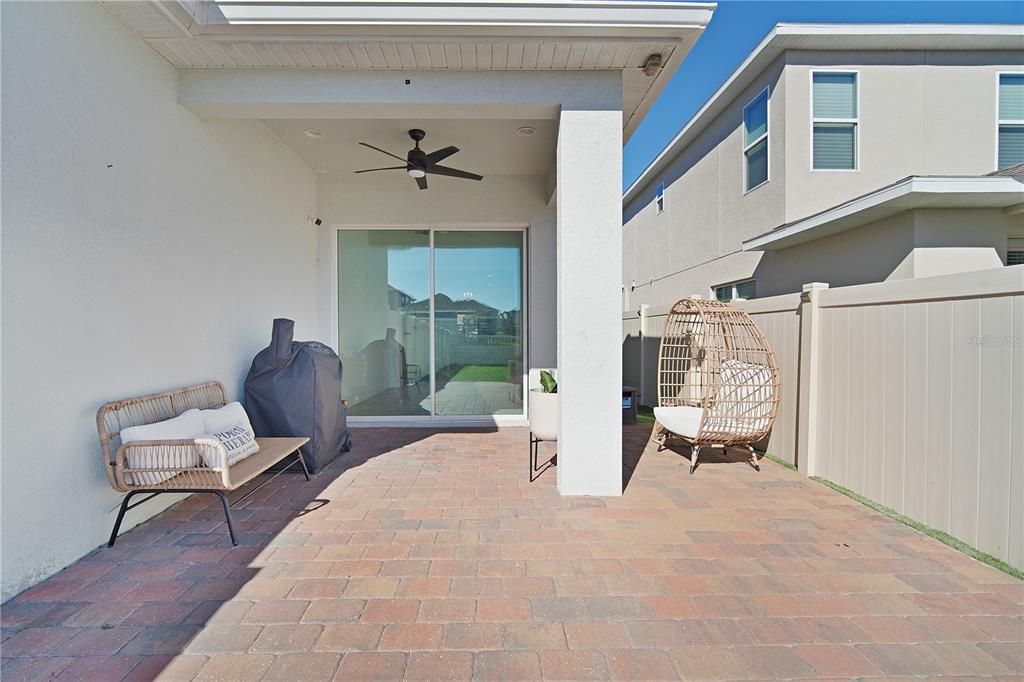 For Rent: $3,280 (3 beds, 2 baths, 2239 Square Feet)