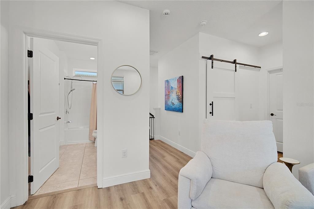 For Rent: $3,280 (3 beds, 2 baths, 2239 Square Feet)