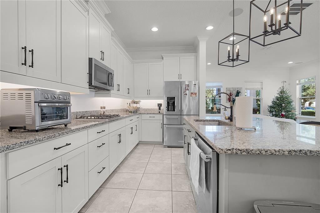 For Rent: $3,280 (3 beds, 2 baths, 2239 Square Feet)