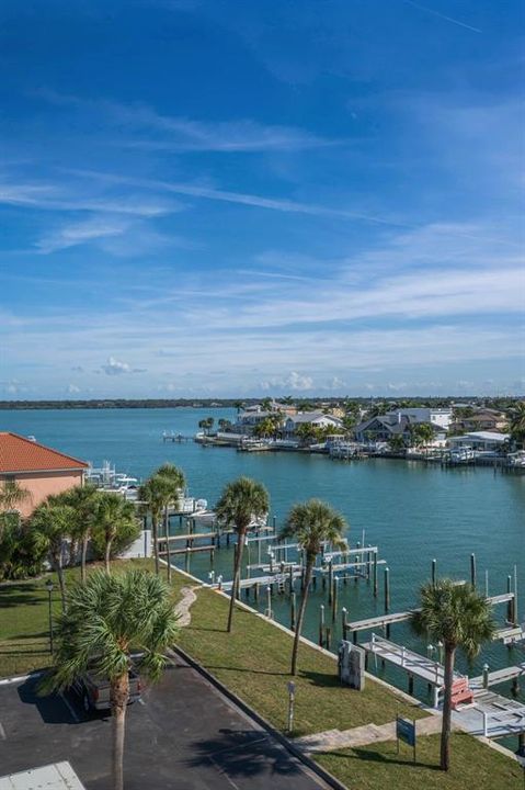 En Venta: $565,000 (2 camas, 2 baños, 1530 Pies cuadrados)