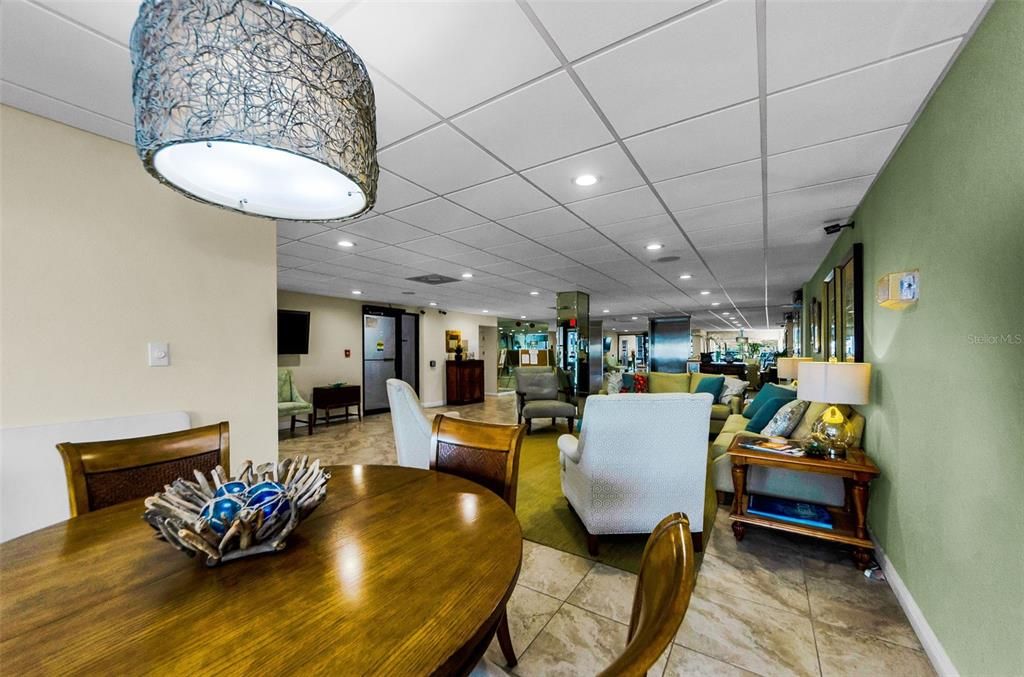 En Venta: $565,000 (2 camas, 2 baños, 1530 Pies cuadrados)