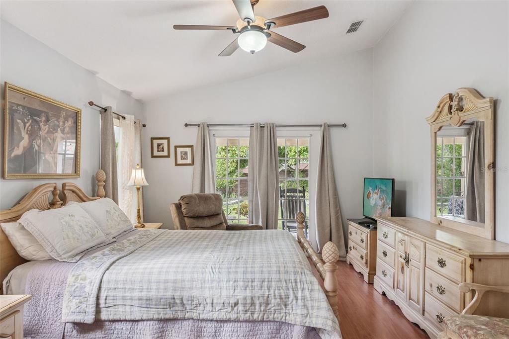 For Sale: $485,000 (4 beds, 3 baths, 2016 Square Feet)