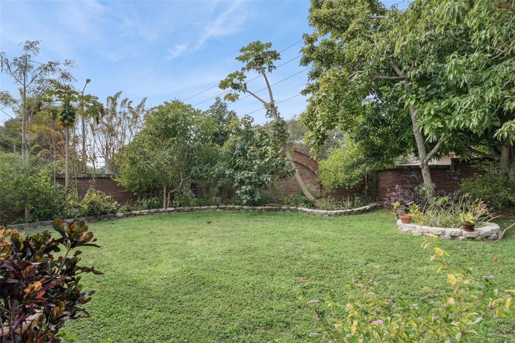 For Sale: $485,000 (4 beds, 3 baths, 2016 Square Feet)