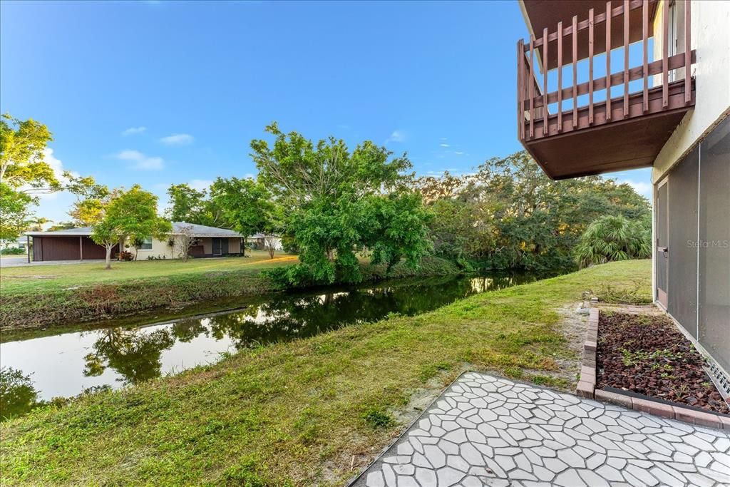 待售: $195,000 (2 贝兹, 2 浴室, 1104 平方英尺)