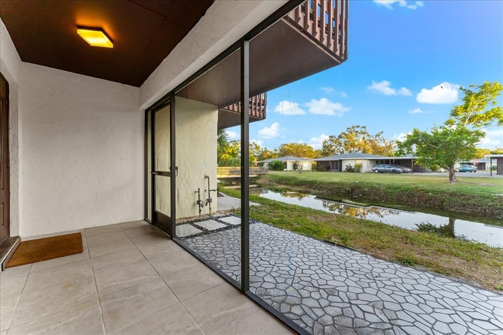 待售: $195,000 (2 贝兹, 2 浴室, 1104 平方英尺)