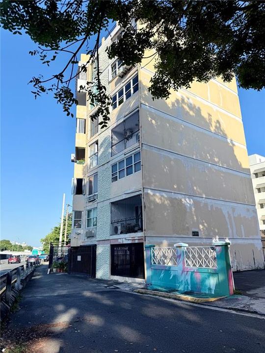 En Venta: $175,000 (2 camas, 1 baños, 679 Pies cuadrados)