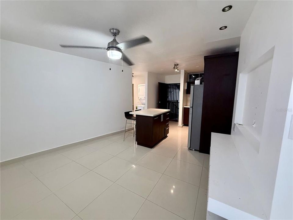 En Venta: $175,000 (2 camas, 1 baños, 679 Pies cuadrados)