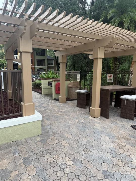 For Sale: $270,000 (3 beds, 2 baths, 1187 Square Feet)