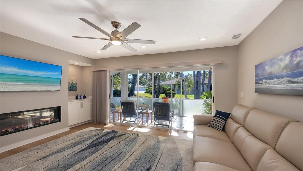 For Sale: $475,000 (3 beds, 2 baths, 1500 Square Feet)