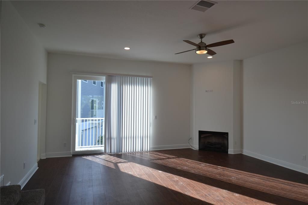 En Renta: $2,500 (3 camas, 2 baños, 1670 Pies cuadrados)