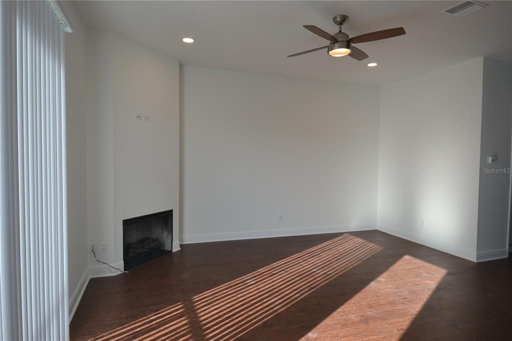 En Renta: $2,500 (3 camas, 2 baños, 1670 Pies cuadrados)