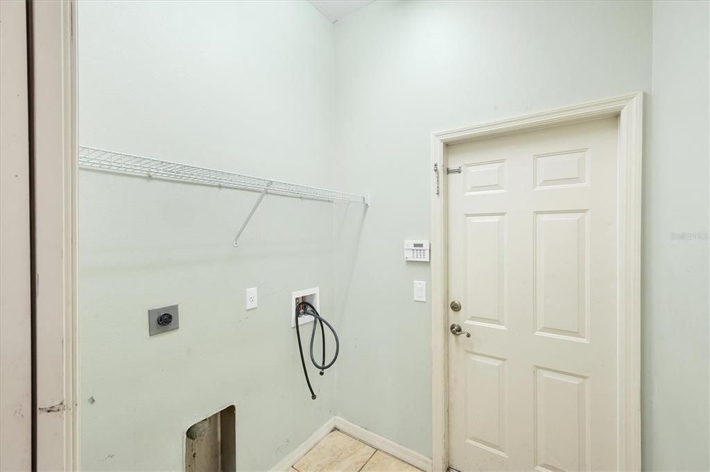 待售: $469,900 (4 贝兹, 3 浴室, 2431 平方英尺)