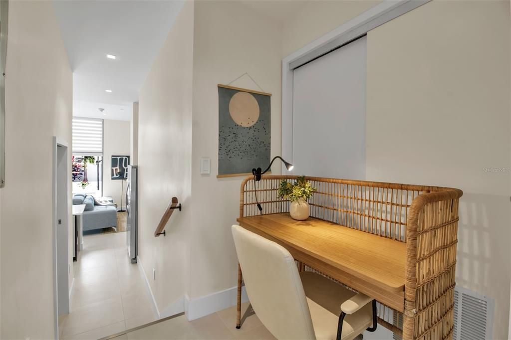 На продажу: $829,000 (2 спален, 1 ванн, 921 Квадратных фут)