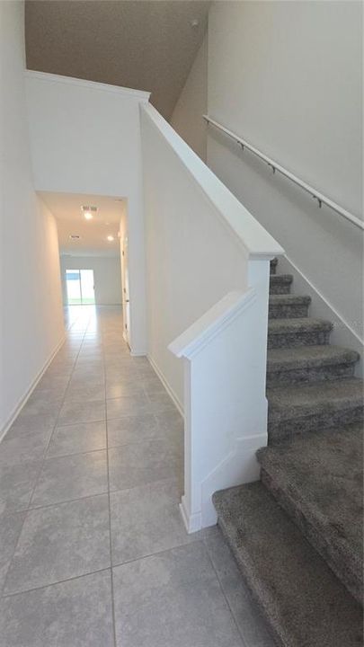 出租: $2,690 (5 贝兹, 2 浴室, 2370 平方英尺)