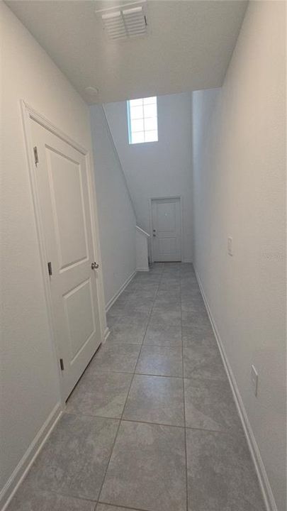 出租: $2,690 (5 贝兹, 2 浴室, 2370 平方英尺)