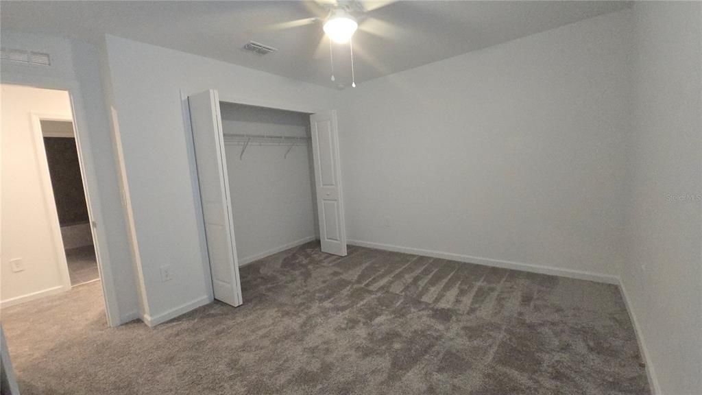 出租: $2,690 (5 贝兹, 2 浴室, 2370 平方英尺)