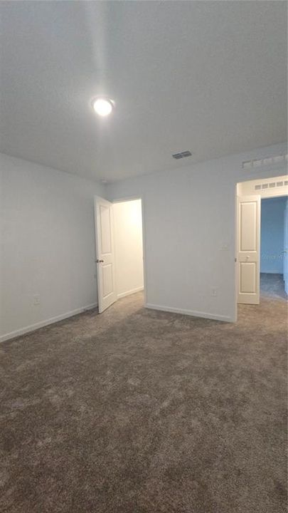 出租: $2,690 (5 贝兹, 2 浴室, 2370 平方英尺)